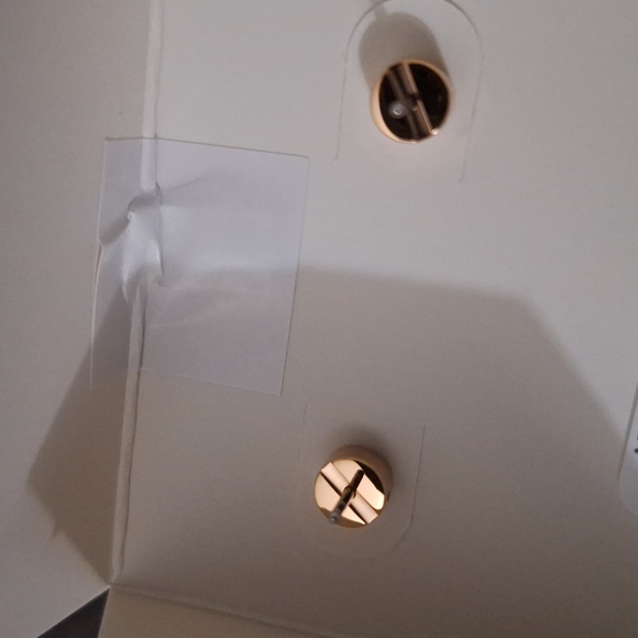 MICHAEL KORS EARRINGS - Picture 5 of 5